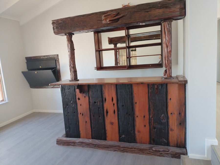 3 Bedroom Property for Sale in Bergzicht Western Cape